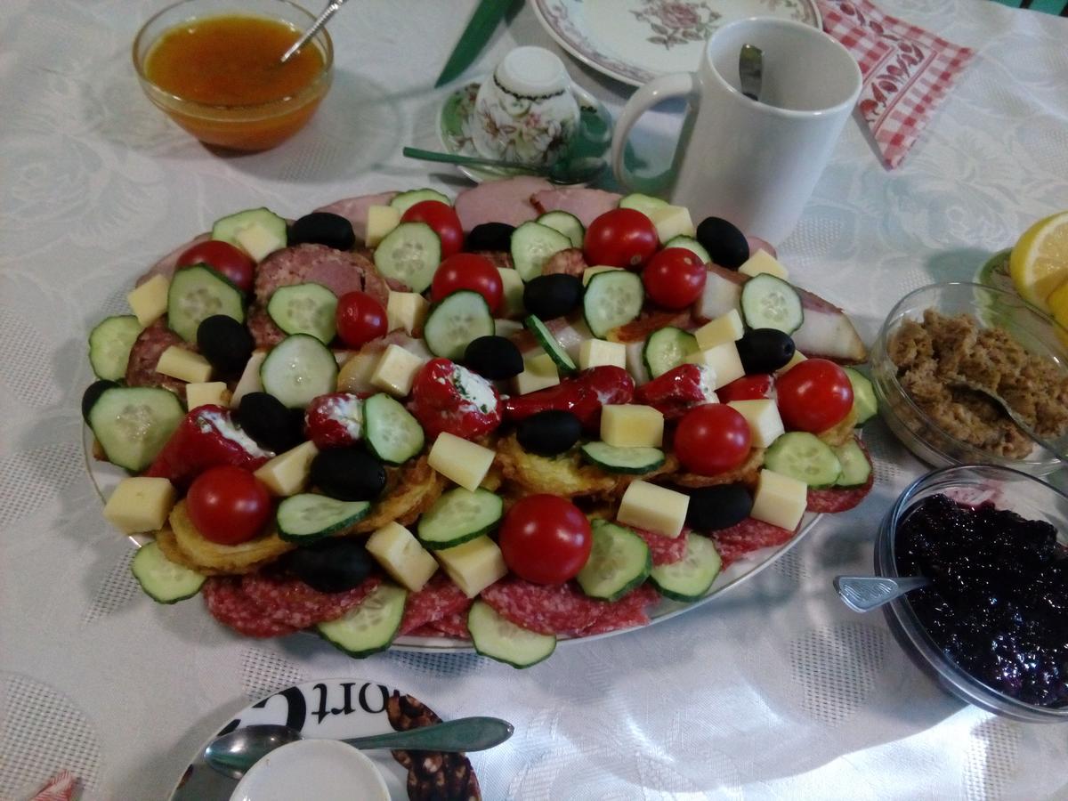 Csergo Ildiko Vendeghaz 호텔 Lăzarea 외부 사진